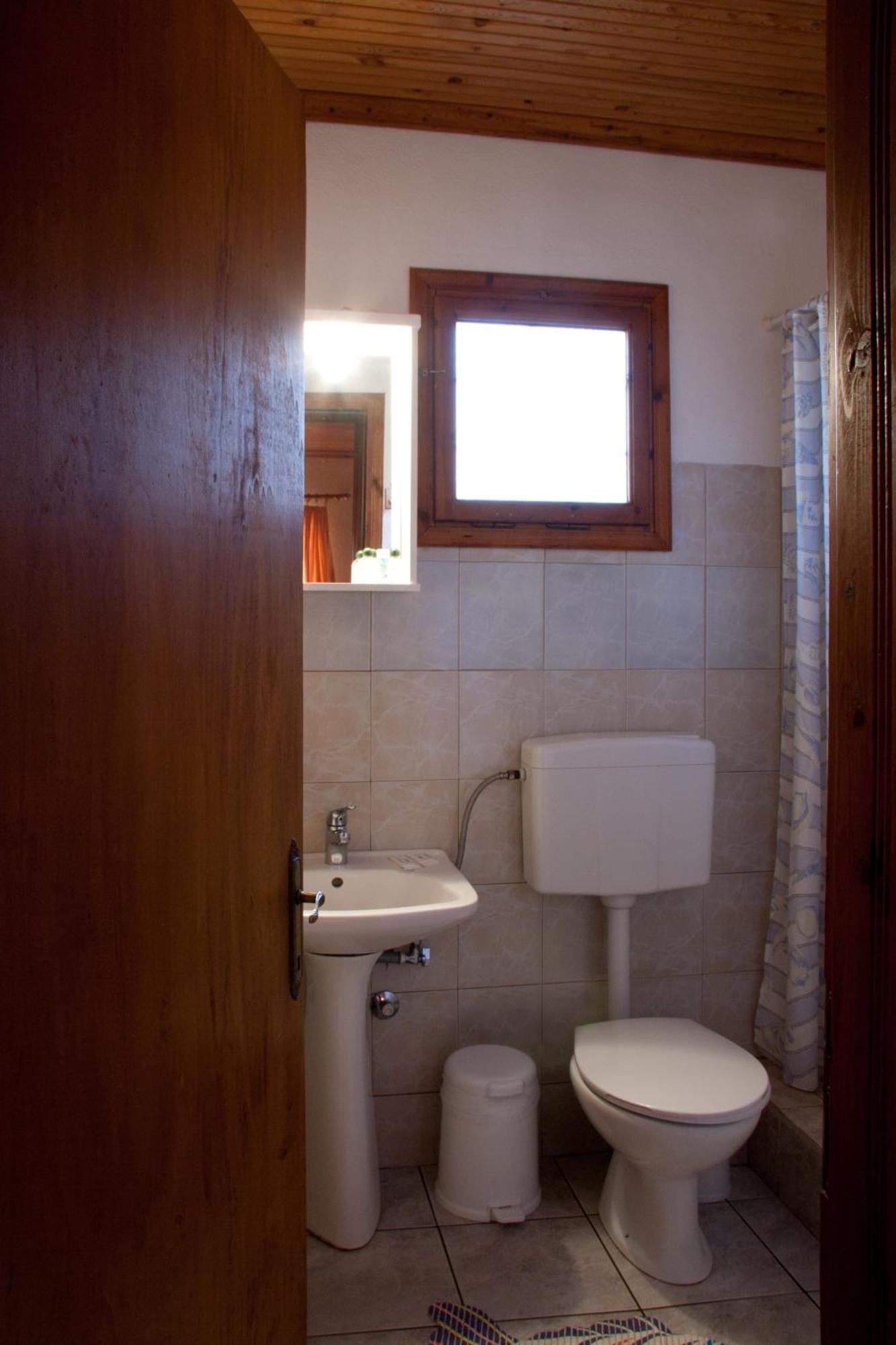 To Petrino Guesthouse Agios Germanos Exterior photo